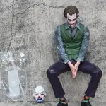 The Dark Knight Joker Collectible – 18 cm Bank Robbery Statue