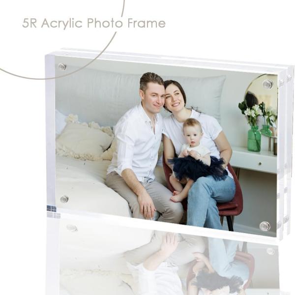 Acrylic Photo Frame - 5x7 (5R) Clear Display for Cherished Memories