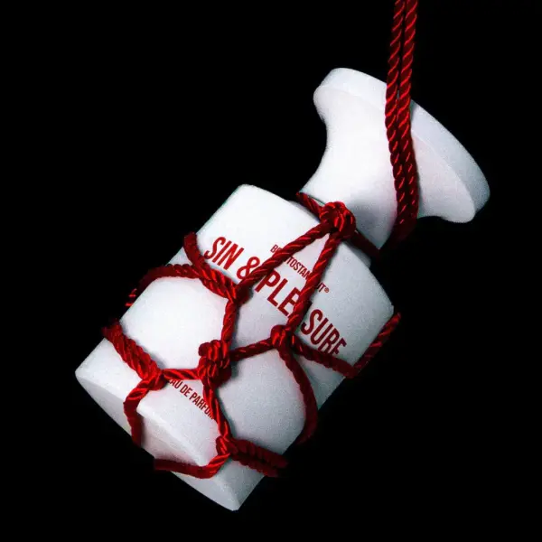 عطر سن آند بلاجر او دو بارفان 50 مل من بورن تو ستاند اوت | عطر للجنسين